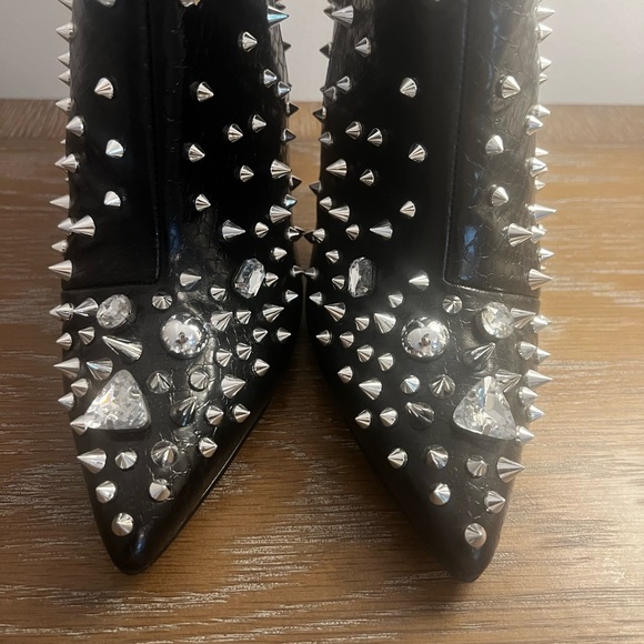 Steve Madden Viceroy Studded Bootie in Black - Picture 3 of 4